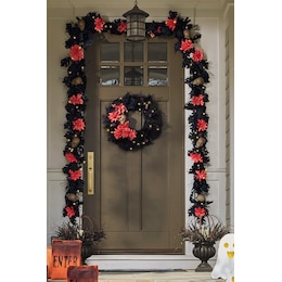 Outdoor Lit Skull in Mums Garland, , large