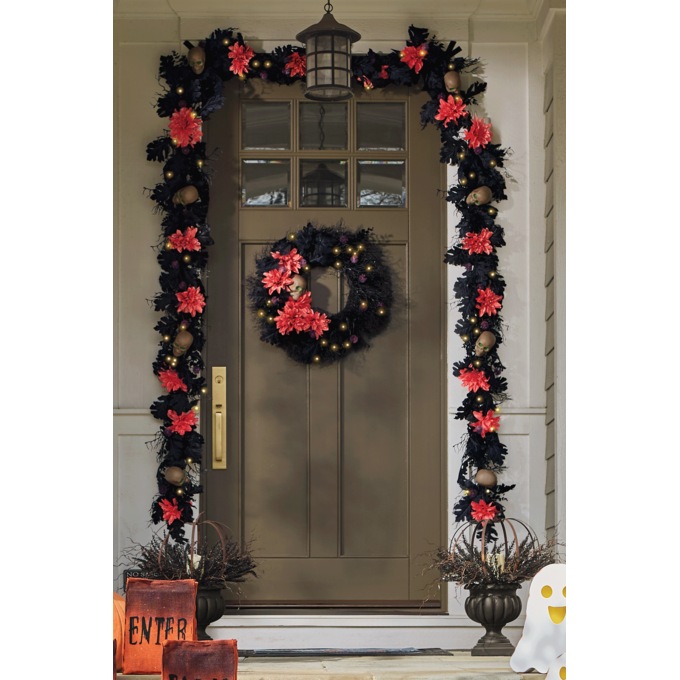 Outdoor Lit Skull in Mums Garland, Multi, large