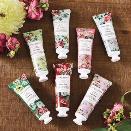 7-Piece Hand Cream Gift Set Collection, , large