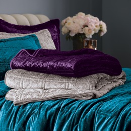 Crushed Velvet Quilt, , large
