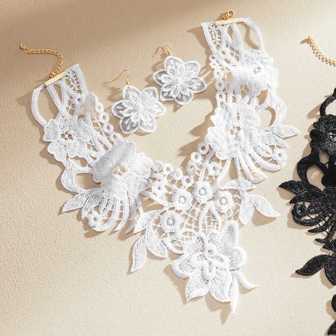Floral Embroidered Necklace & Earring Set, , large