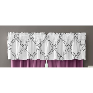 Maude Valance, , large