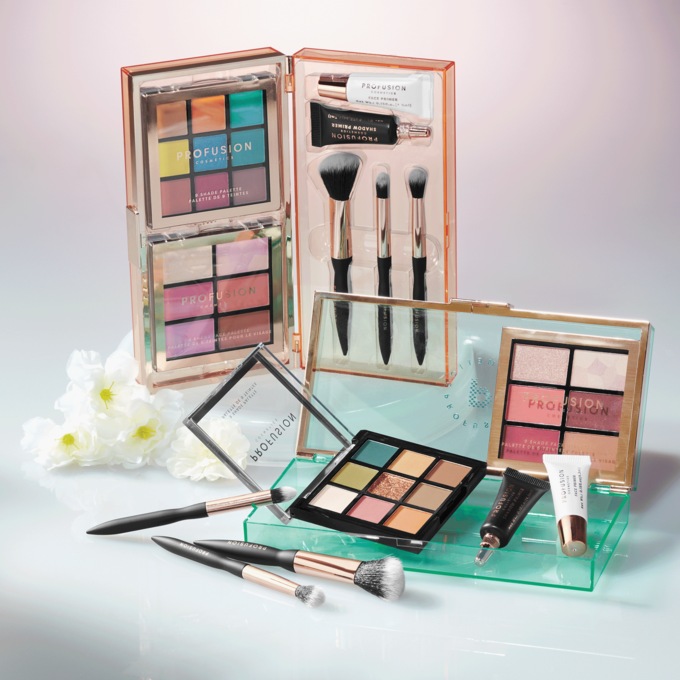 Artistry On-The-Go 8-Piece Beauty Set | Midnight Velvet