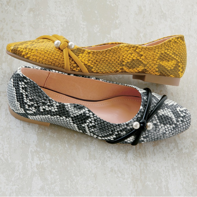 Classique Snake and Pearl Flat, , large
