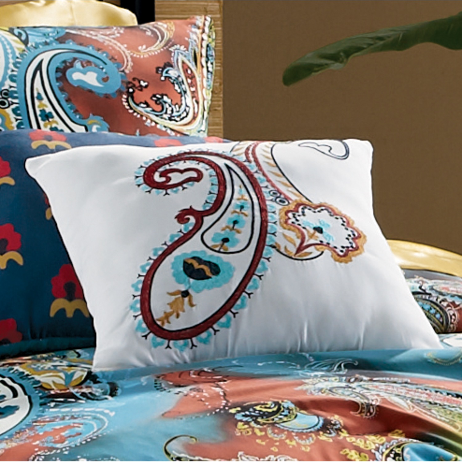 Angola Comforter Set and Accent Pillows | Midnight Velvet