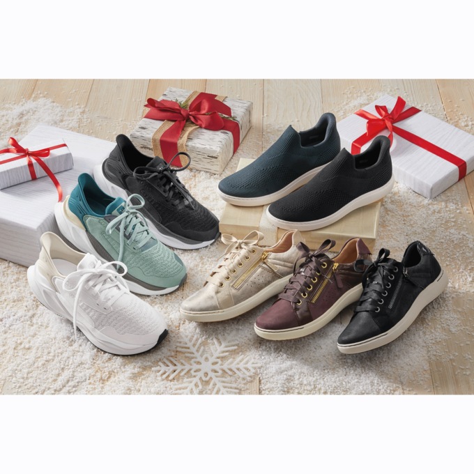 Clarks Women's Pace Lace-Up, , large