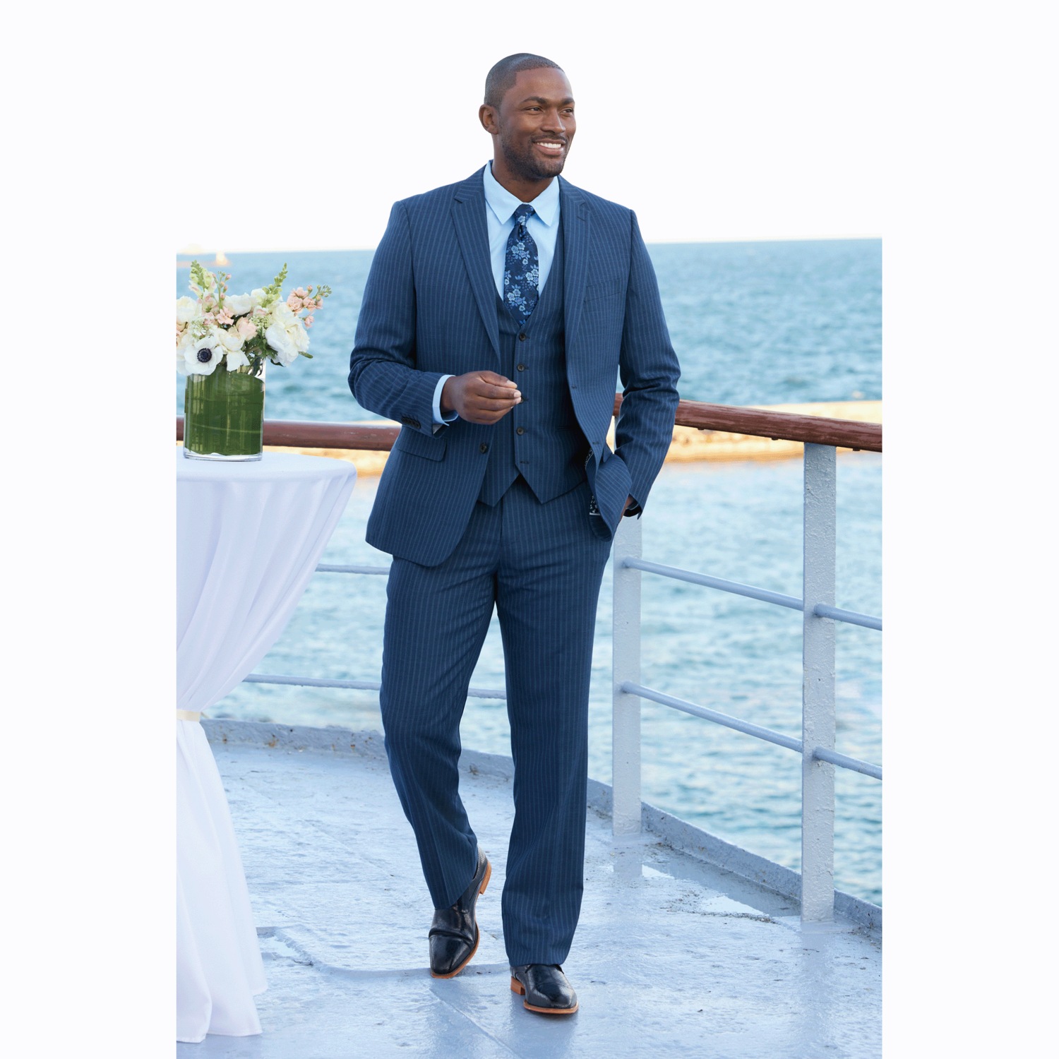 3-Piece Pinstripe Men's Suit with Jacket, Pants and Contrasting