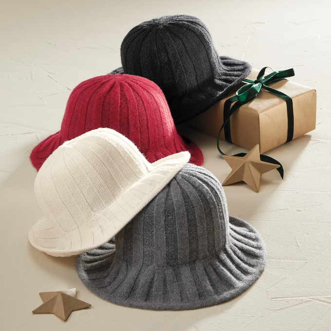 Wool Blend Women's Round Hat with Ribbed Jersey Knit Pattern, , large