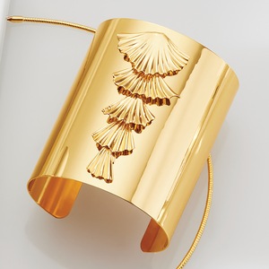 Metal Shell Collection Bracelet, , large