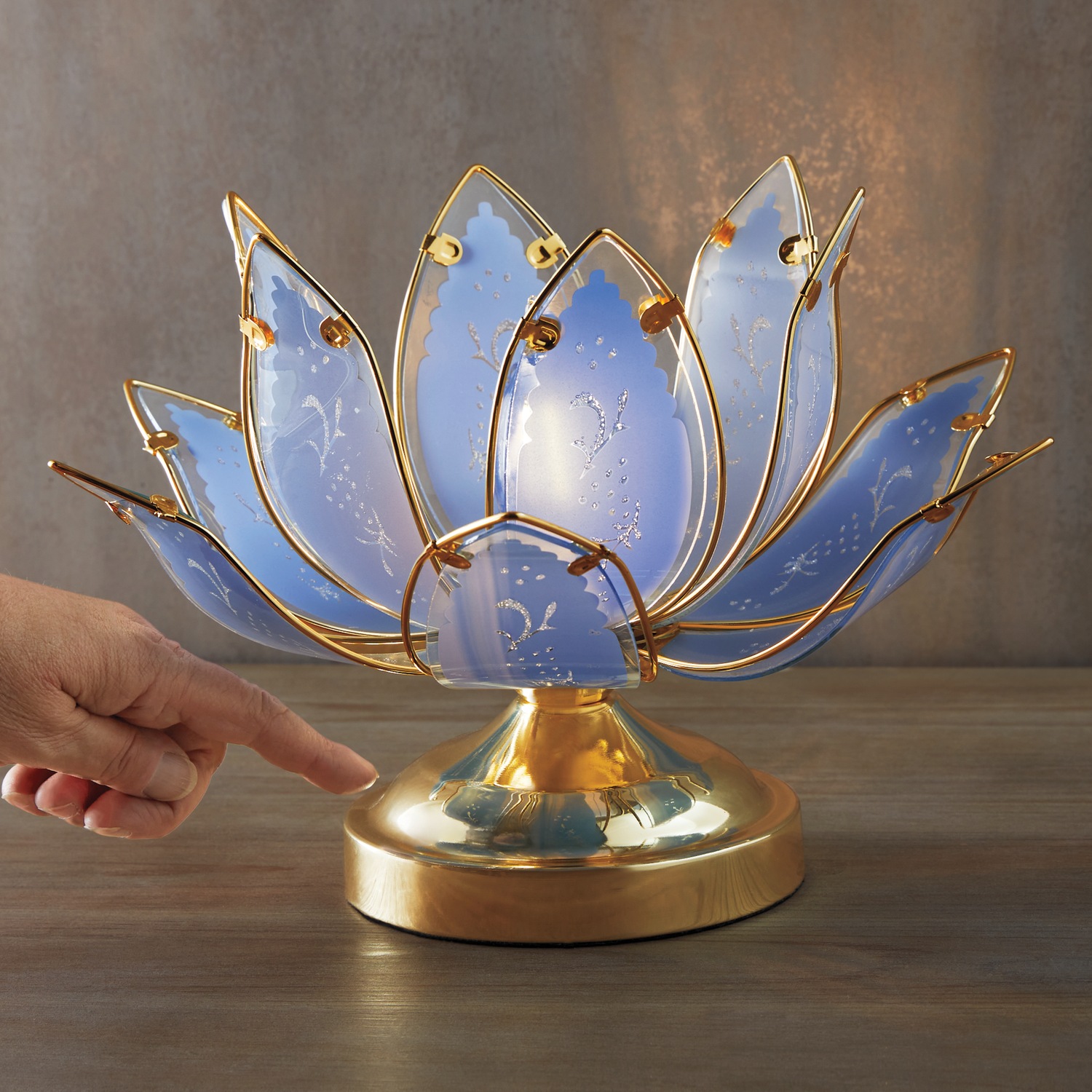 Lotus Touch Lamp | Midnight Velvet