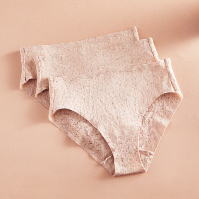 3-Pack Women&rsquo;s Stretch Lace High-Cut Panty with No-Show Silicone Edging, , large