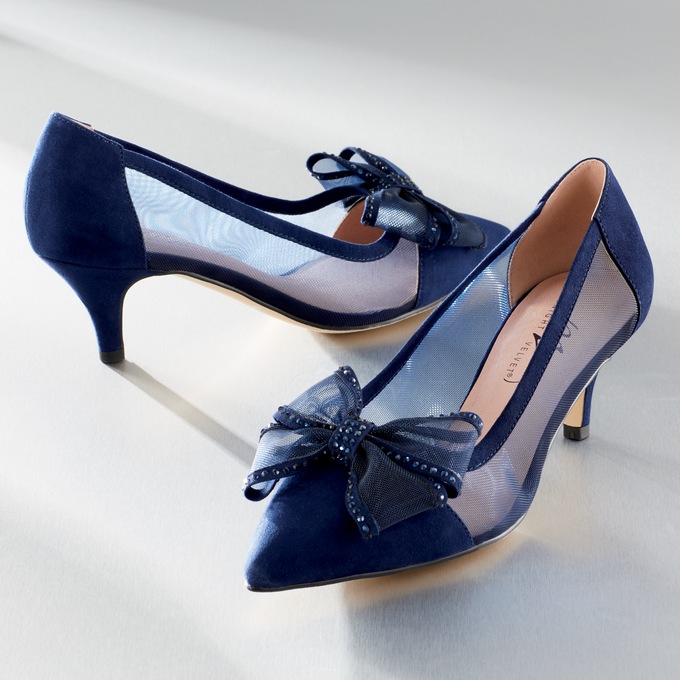 Midnight Velvet Mesh Bow Pump, , large