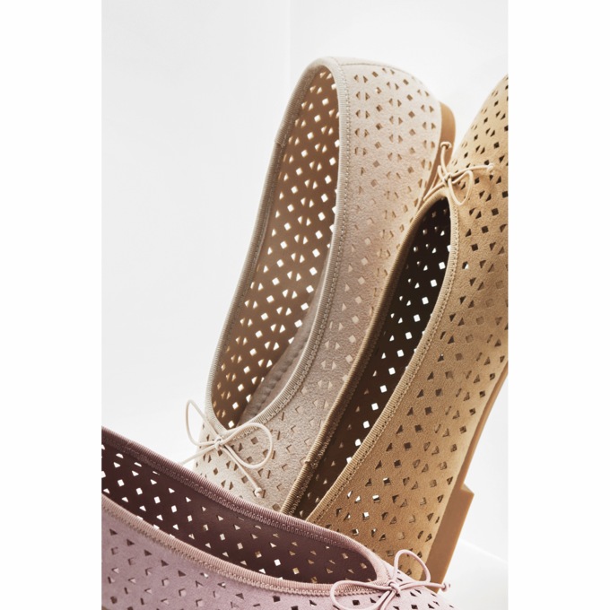 Union Bay Taziana Cut-Out Flat with Bow, , large