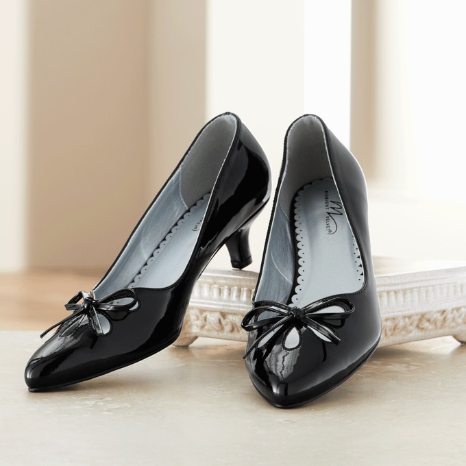 Midnight Velvet Cutout Bow Kitten Heel, , large