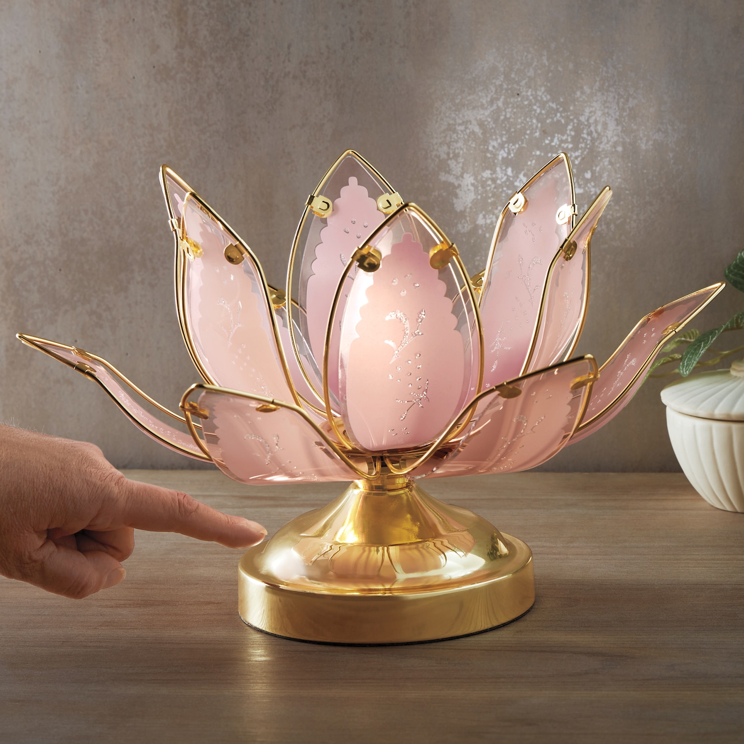 Lotus Touch Lamp | Midnight Velvet
