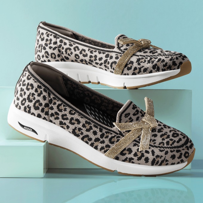 Skechers Women's Arch Fit Living Loafer, , large