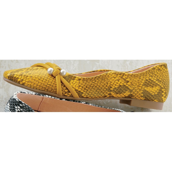 Classique Snake and Pearl Flat, , large