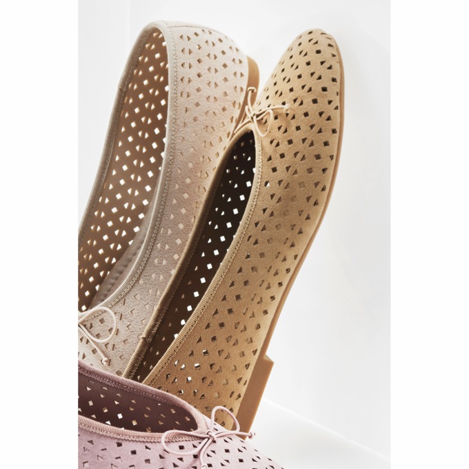 Union Bay Taziana Cut-Out Flat with Bow, , large