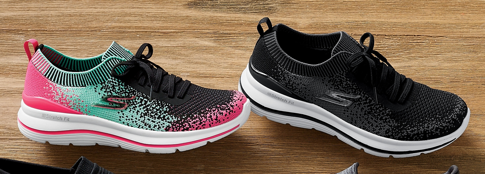 Stretch fit shoes by skechers Outlet