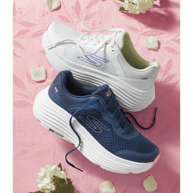 Skechers Women's Max Cushioning Endeavor Lace-Up, , large